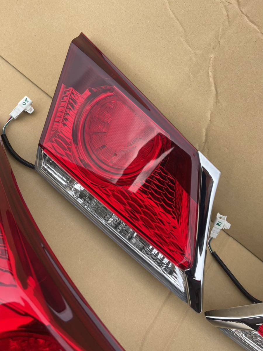 トヨタ クラウン アスリート GRS210 前期 純正 テール ランプ 左右