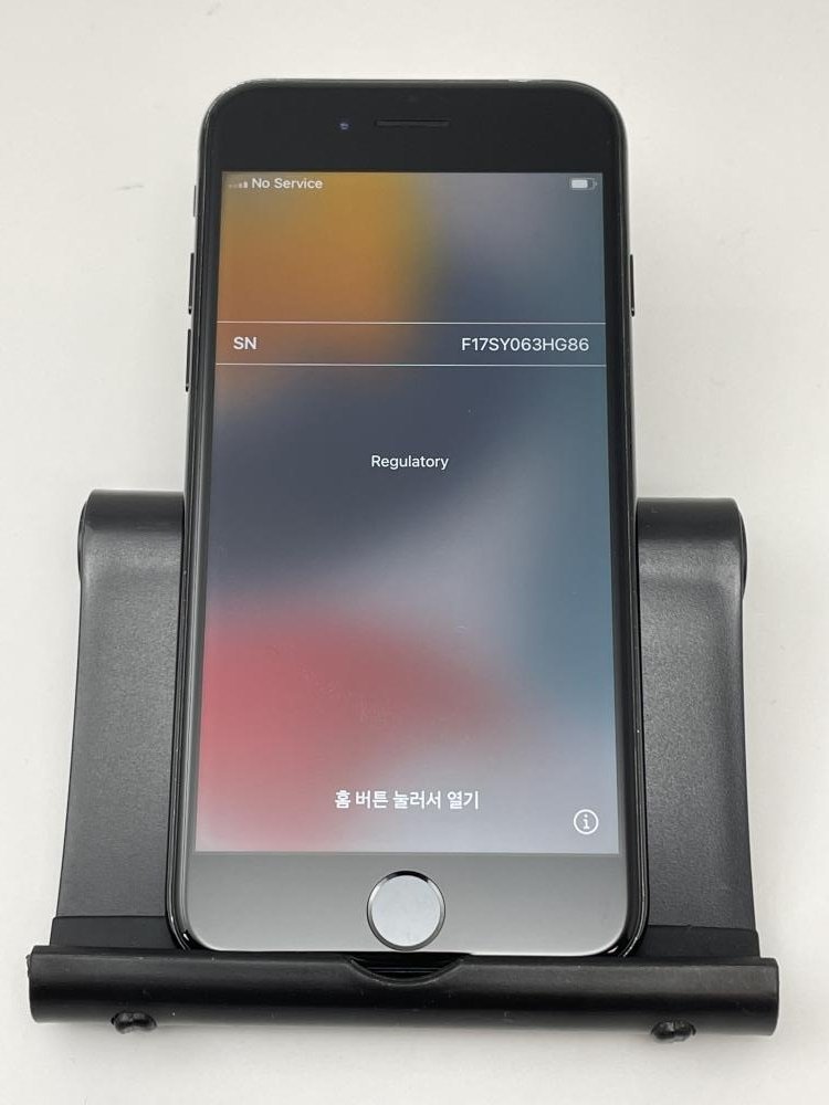 1034【ジャンク品】 iPhone7 128GB au ジェットブラック