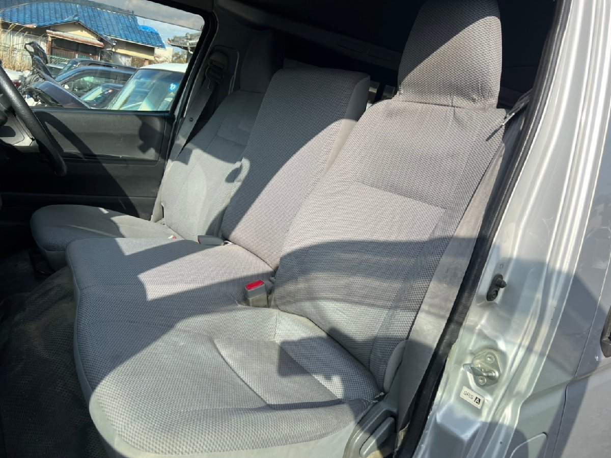 H20年 200系ハイエース DX 助手席 センターコンソール エンジンフード付き 中古品 即決 5000827 230120 MO 200系 ハイエース | プロダックス 0 コンソールの通販