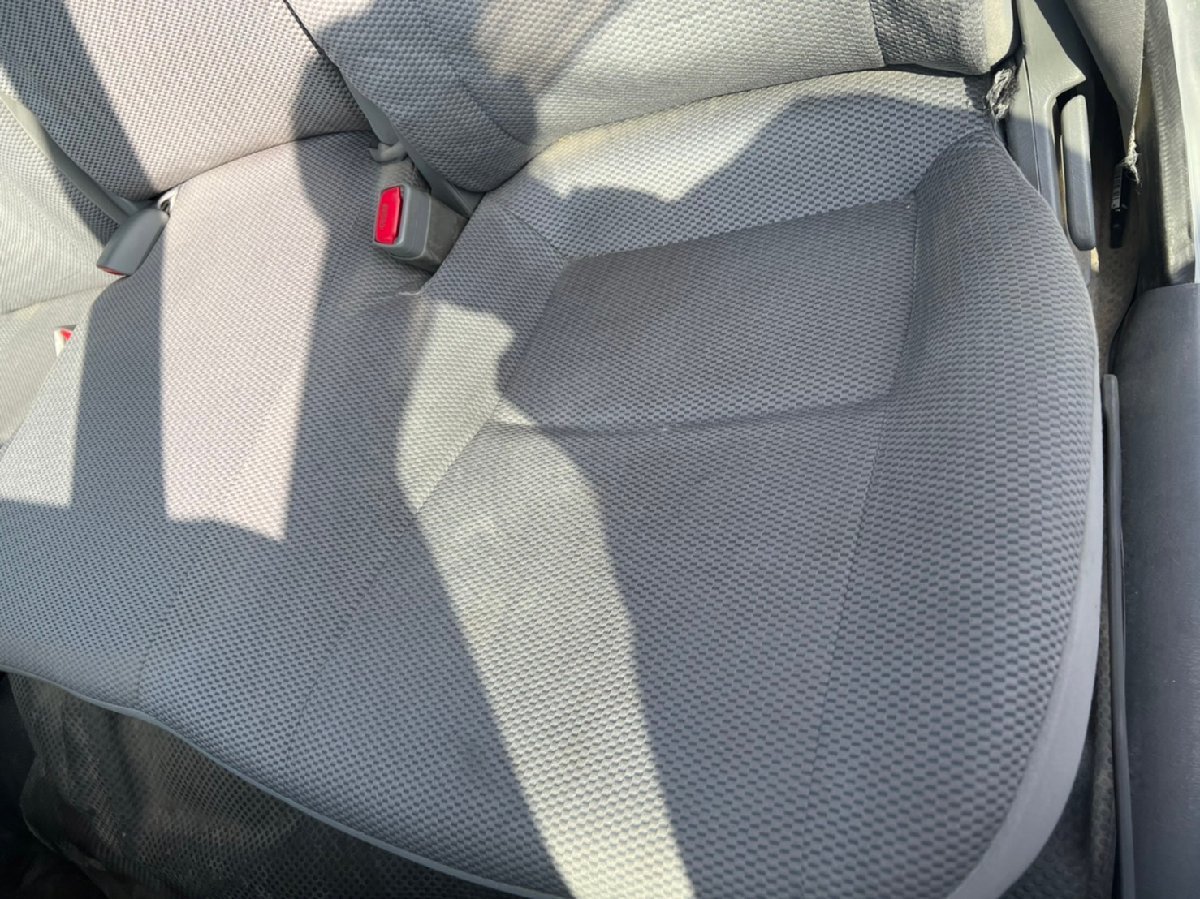 H20年 200系ハイエース DX 助手席 センターコンソール エンジンフード付き 中古品 即決 5000827 230120 MO 200系 ハイエース | プロダックス 0 コンソールの通販