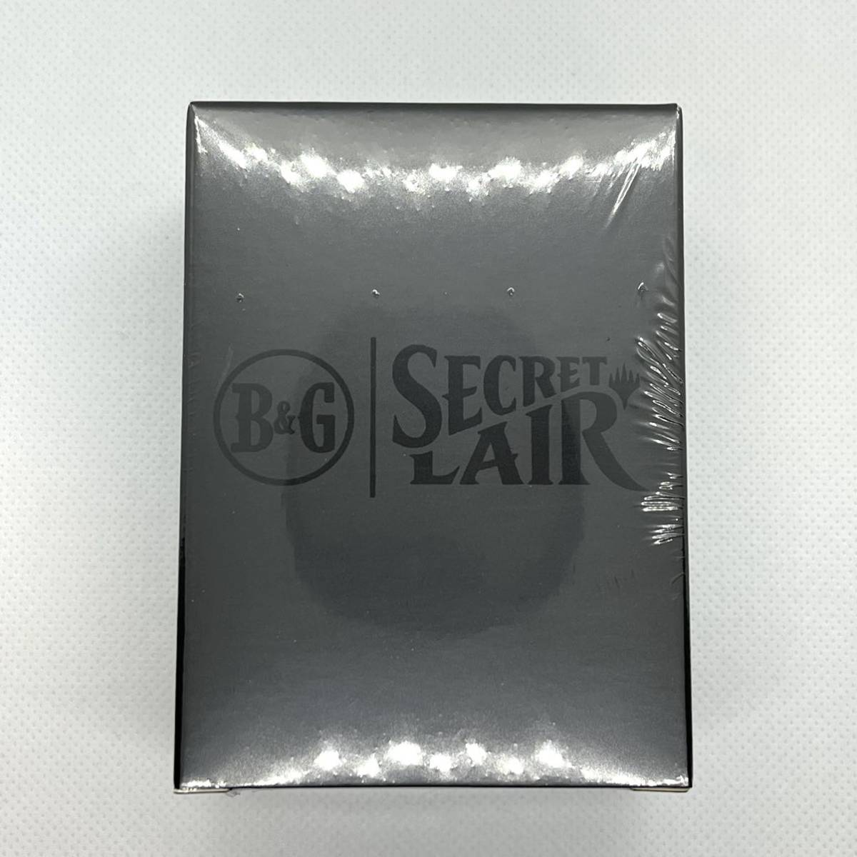 MTG スリーブHere Be Dragon 星山脈の業火 SecretLair(公式サプライ 