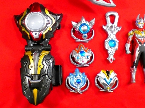 我らトライスクワッド！ウルトラマンタイガ トライストリウム レイガ