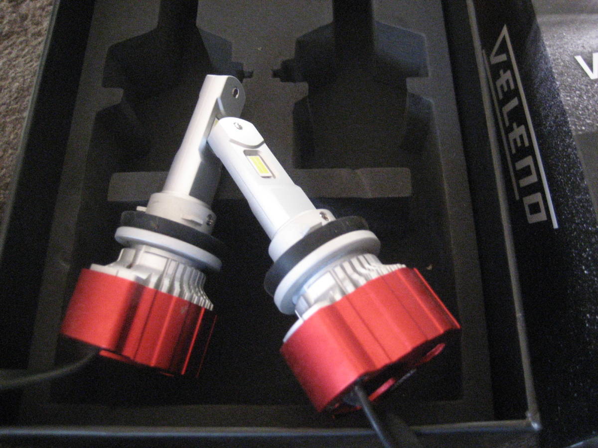 美品 LEDフォグランプ ホワイト 10800lm VELENO ULTIMATE H8/H11/H16