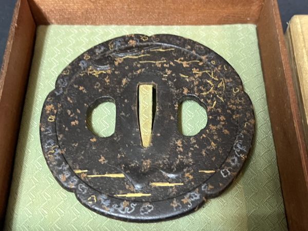 日本刀装具 刀鍔 時代物 鍔 刀の鍔 つば 鐔 刀鐔 刀剣美術NO14の入札 