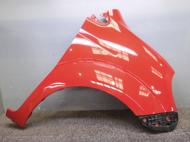 6966　トヨタ ポルテ　NCP141　フェンダー右　3P0（S1-3）