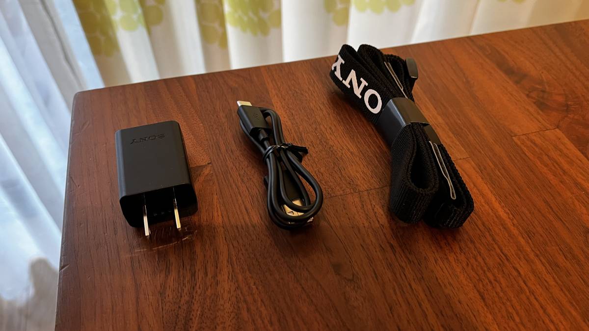 SONY VLOGCAM ZV-E10ボディ SmallRig Sony ZV-E10用グリップ付きケージ 