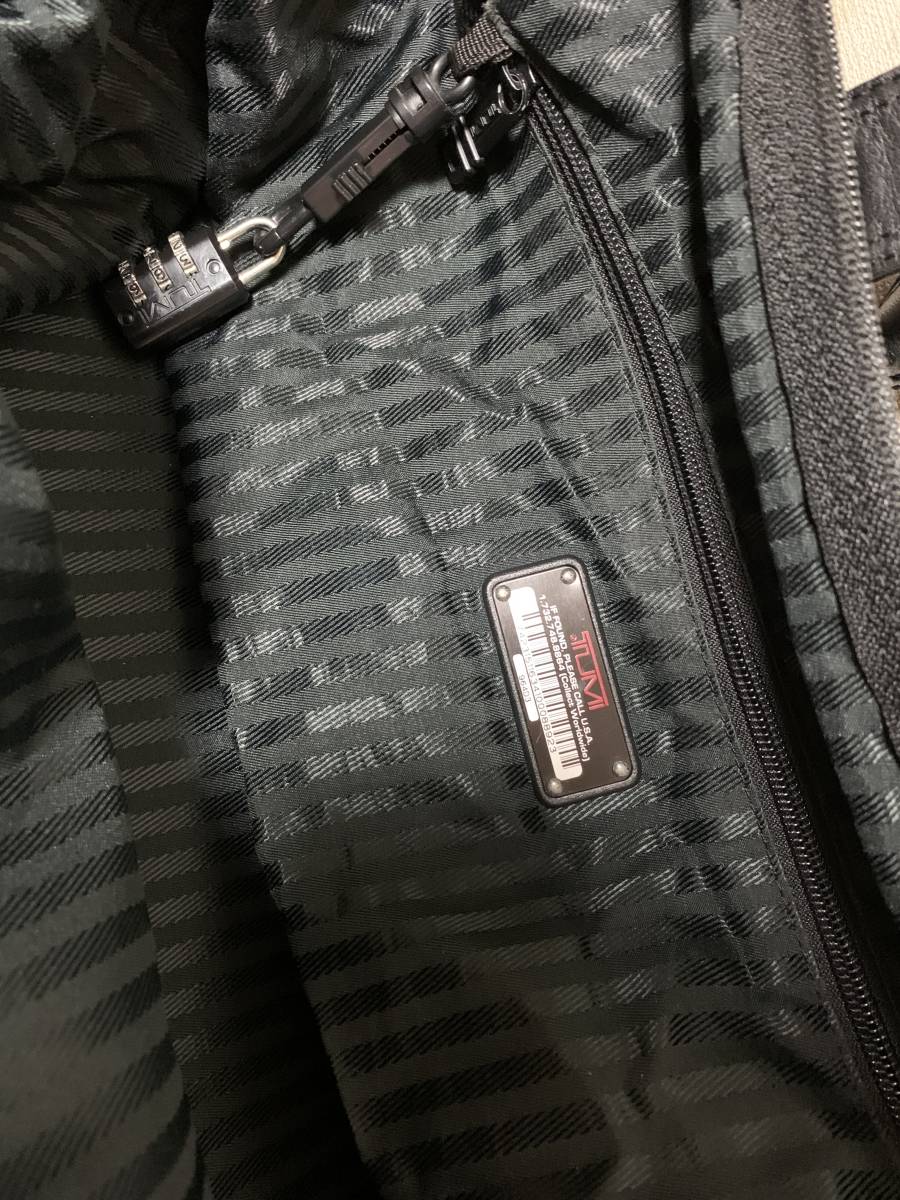 【美品希少】TUMI ボストンバッグ 黒 レザー 964D3 大容量 TUMI トゥミ 2way ボストンバッグ オールレザー ブラック 黒 大容量