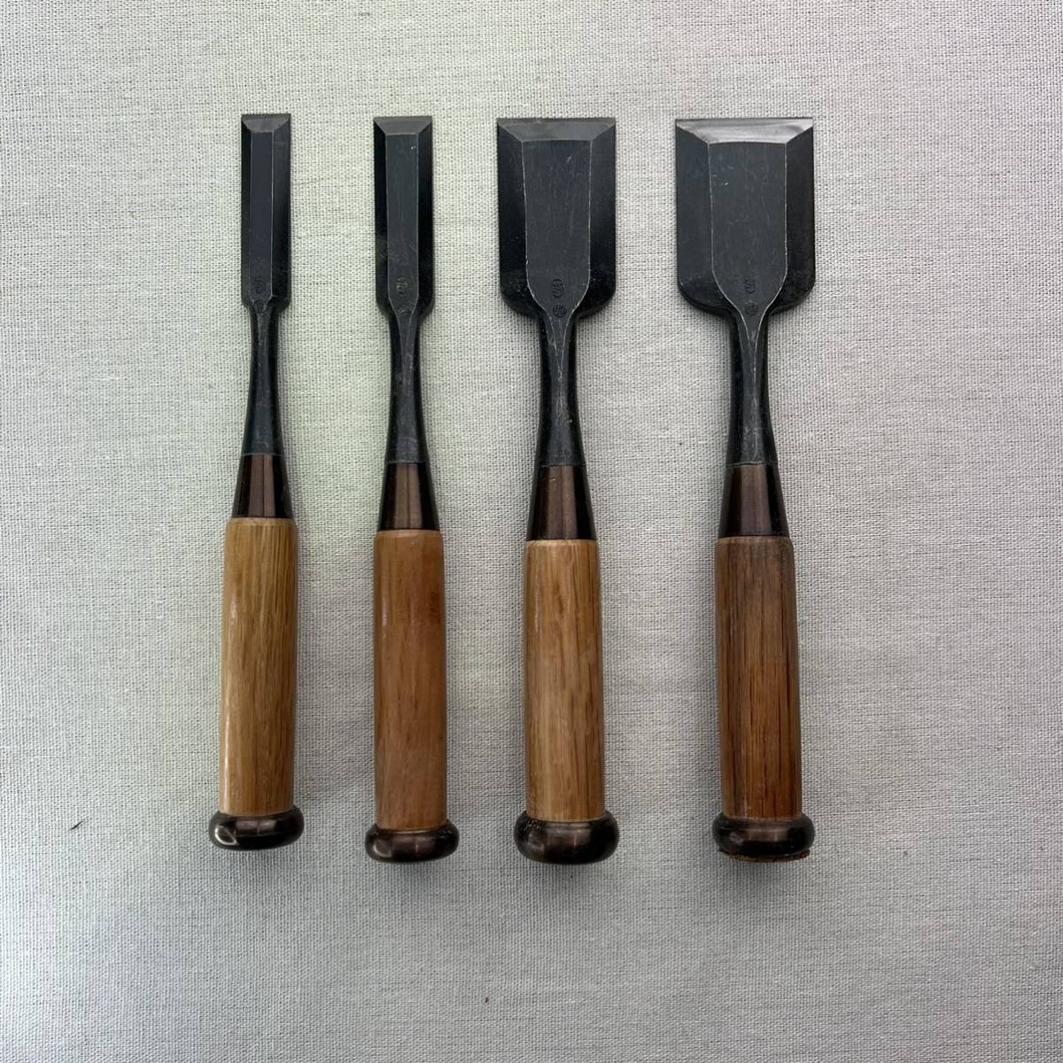 一部未使用) 光弘　追入鑿　4本組　5分/6分/1寸2分/1寸4分　赤樫柄　(168
