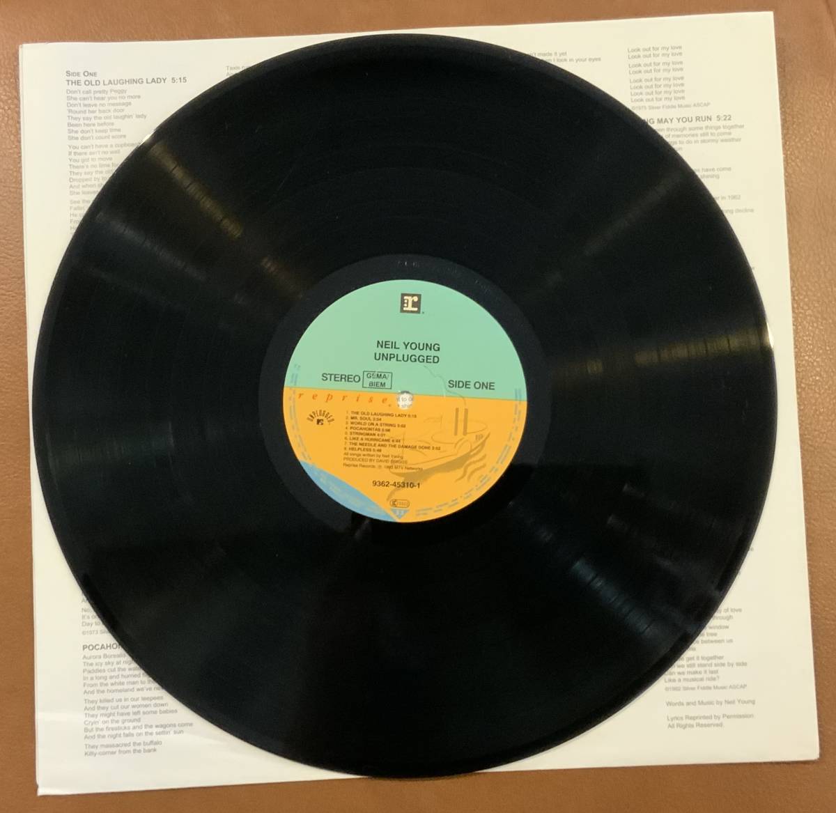 得価，お買い得 Neil Young / Unplugged ドイツ盤LP ニール・ヤング