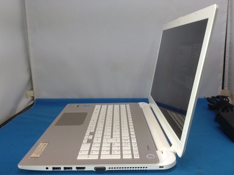 010506 dynabook T55/PG Core i3-5005U Mem8GB HDD1TB Win8.1 JUNK T55