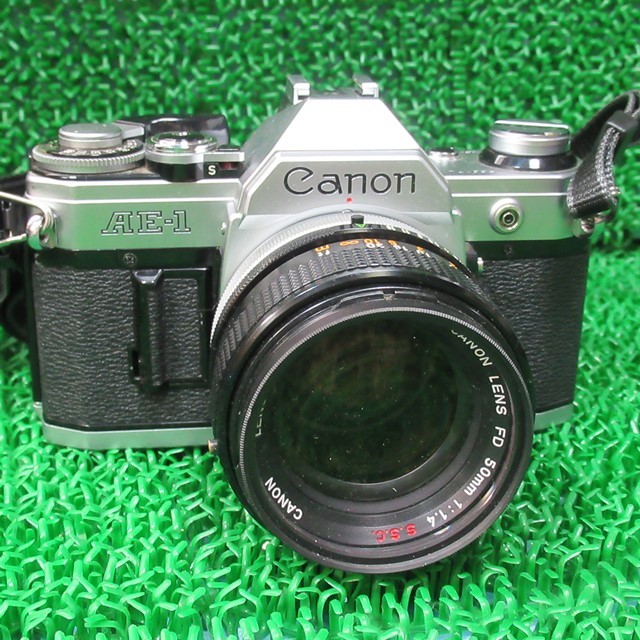 ○ CANON AE-1 ○ CANON LENS FD 50mm 1:1.4 S.S.C - Canon AE-1 with