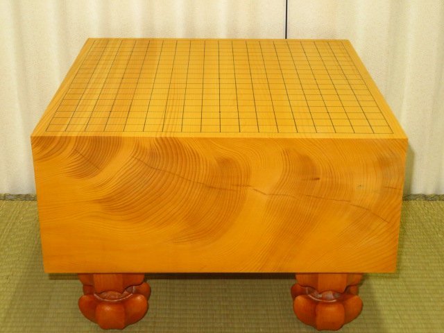 △日本産本榧天地柾目五寸八分碁盤△再生品 盤覆 （囲碁） 日向産本榧