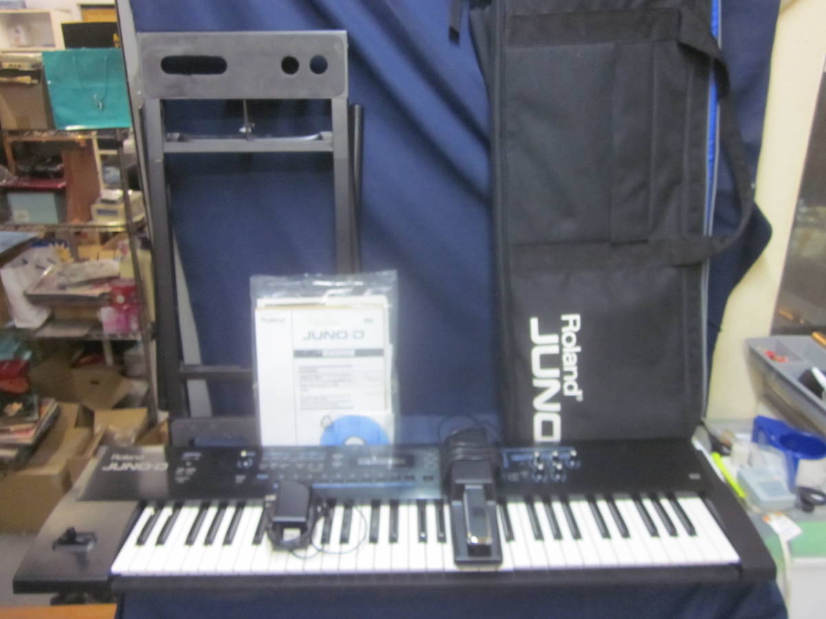 【G228】Roland Juno-D ローランド 61鍵盤 シンセサイザー キーボード 電源アダプター フットペダル ソフトケー 取扱説明書付き
