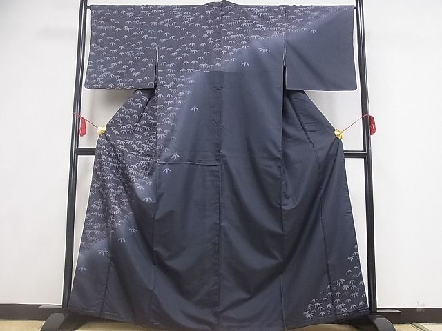 着物屋こころ■本場染大島紬　訪問着　流水に笹　着丈163cm　裄丈66.5cm　正絹　逸品　A-ms3574