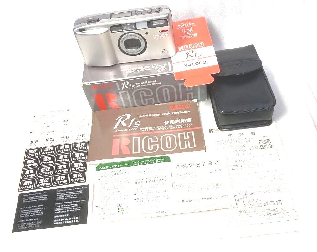 ☆完動・極美品☆Ricoh R1s リコーコンパクトカメラ 元箱等 付属品多数