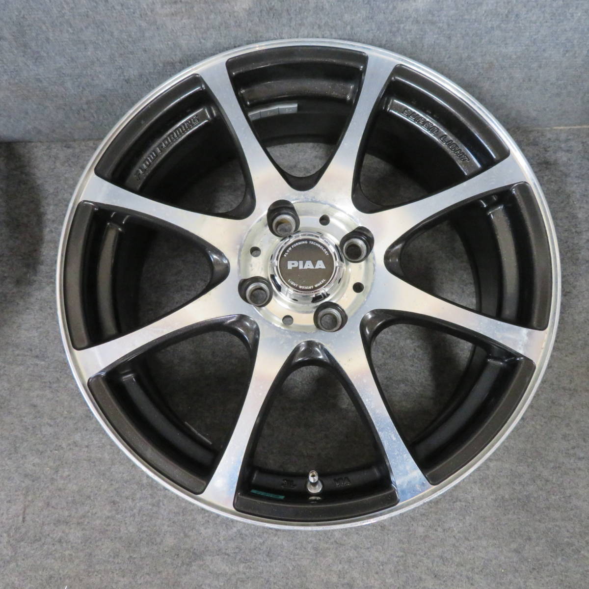 PIAA FLOW FORMING SUPER LIGHT 16×6.5J+42 4H/100 4本(社外品 