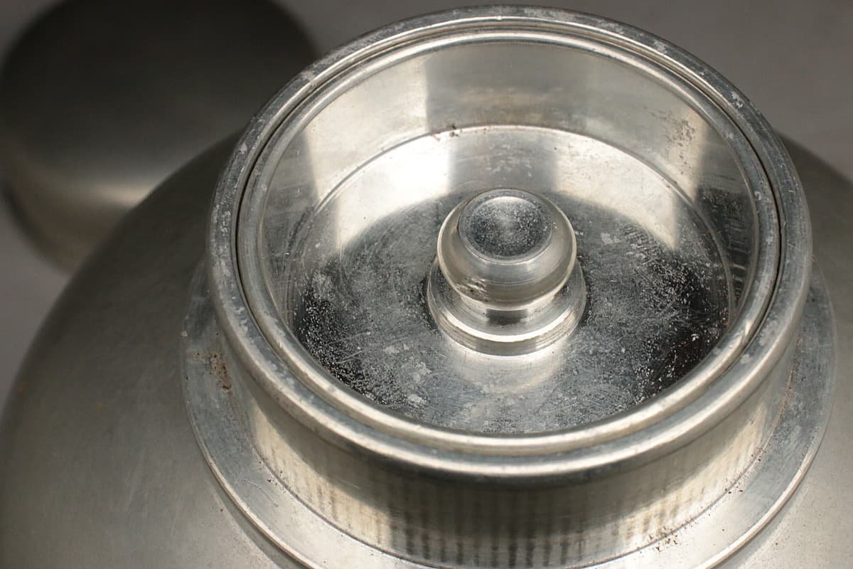 EI585 時代 煎茶道具 本錫製 錫茶壺・錫茶心壺 高17.8cm 重1.1kg・本錫