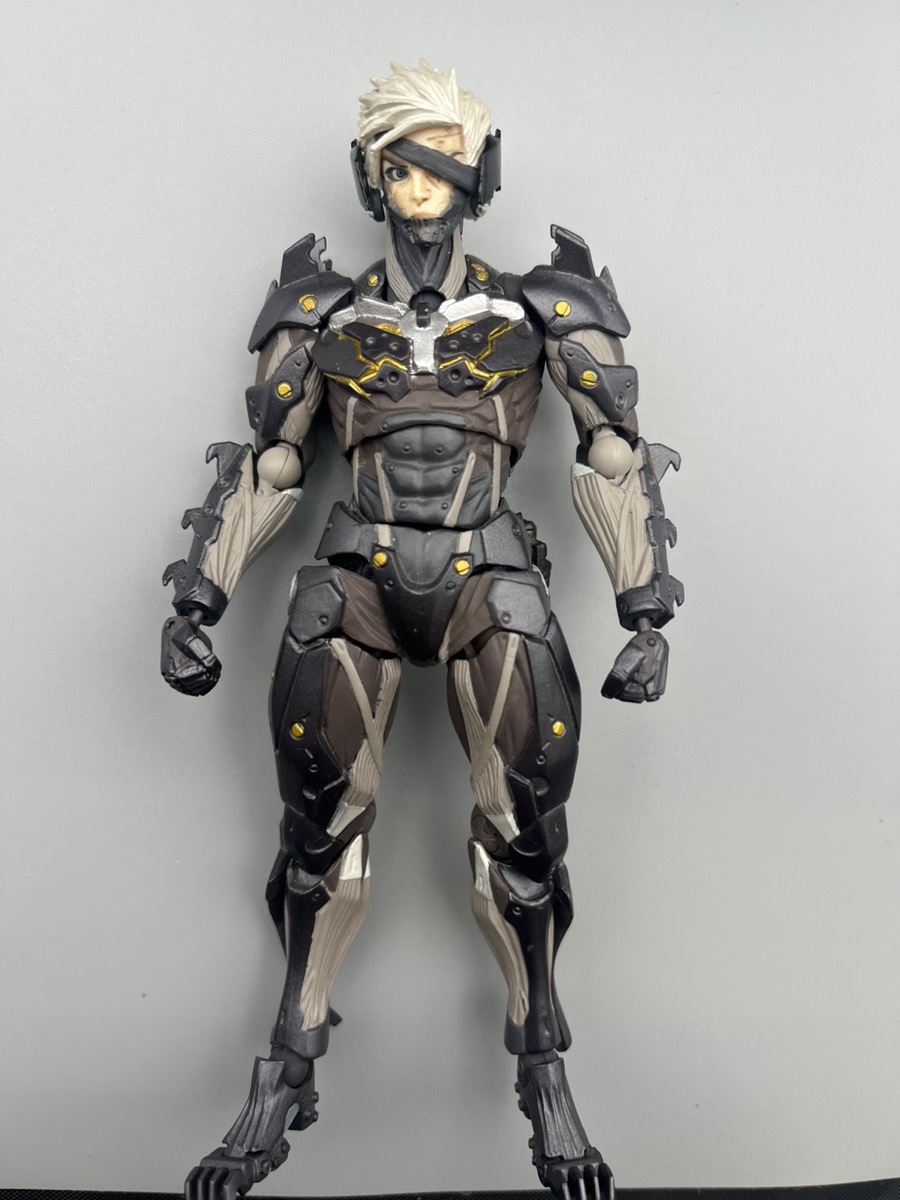 海洋堂 リボルテックヤマグチ スネーク メタルギアソリッド フィギュア