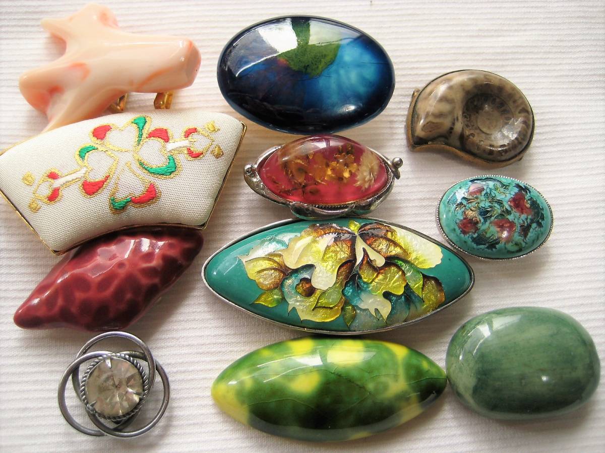 帯留め 11こ アンティーク 陶器 珊瑚 七宝等 着物 和装小物 雀に稲穂
