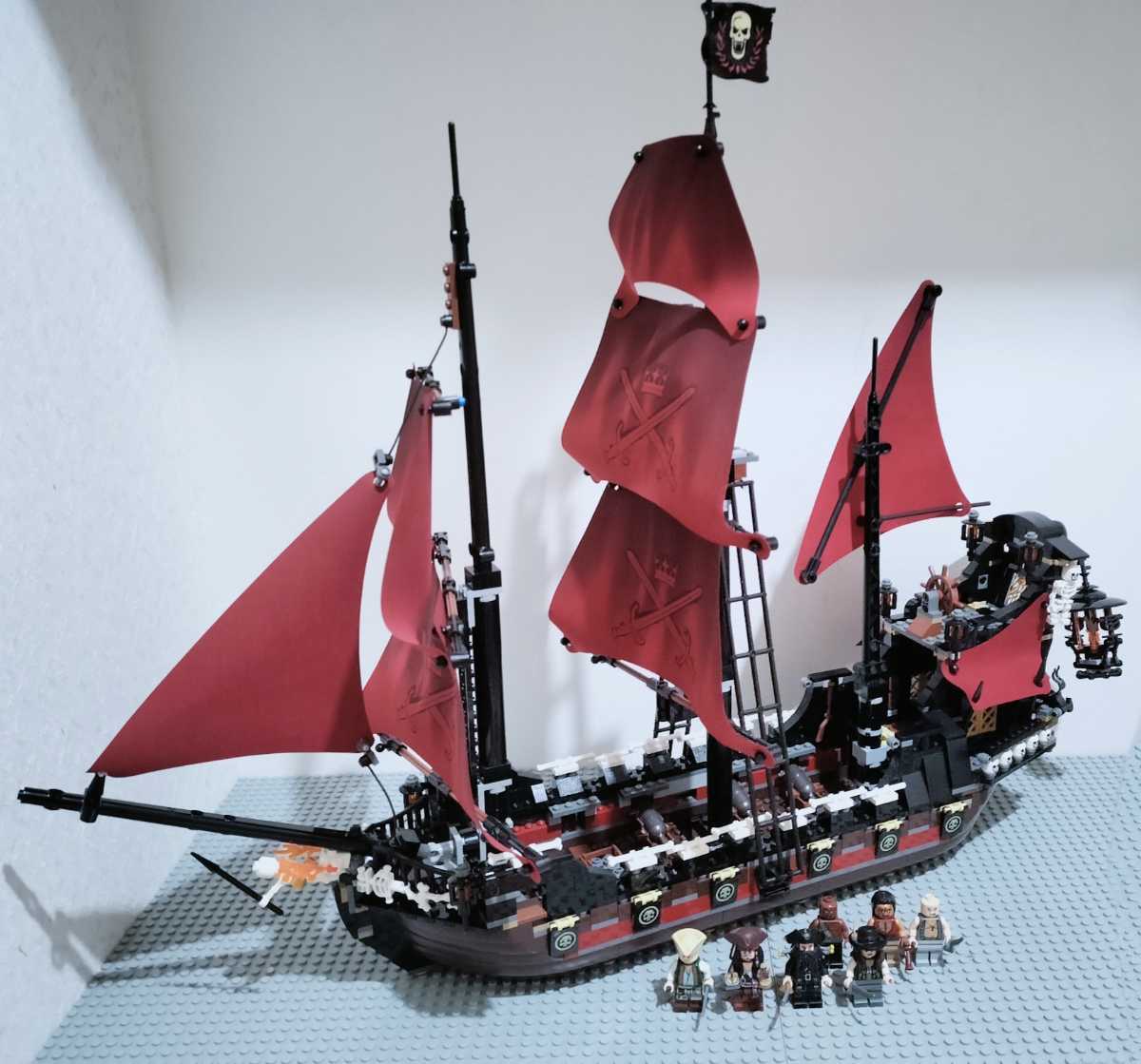 LEGO 4195 パイレーツ オブ カリビアン アン王女の復習号 正規品 