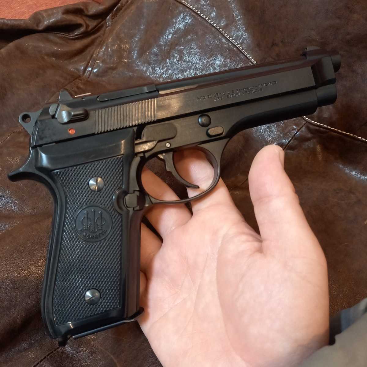 スズキ ベレッタ 92SB スズキ ベレッタ モデルガン 旭工房製作