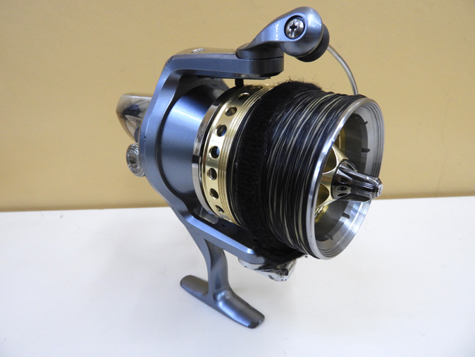 ダイワ 標準 グランドサーフ 35V 投げ釣りリール スピニング リール