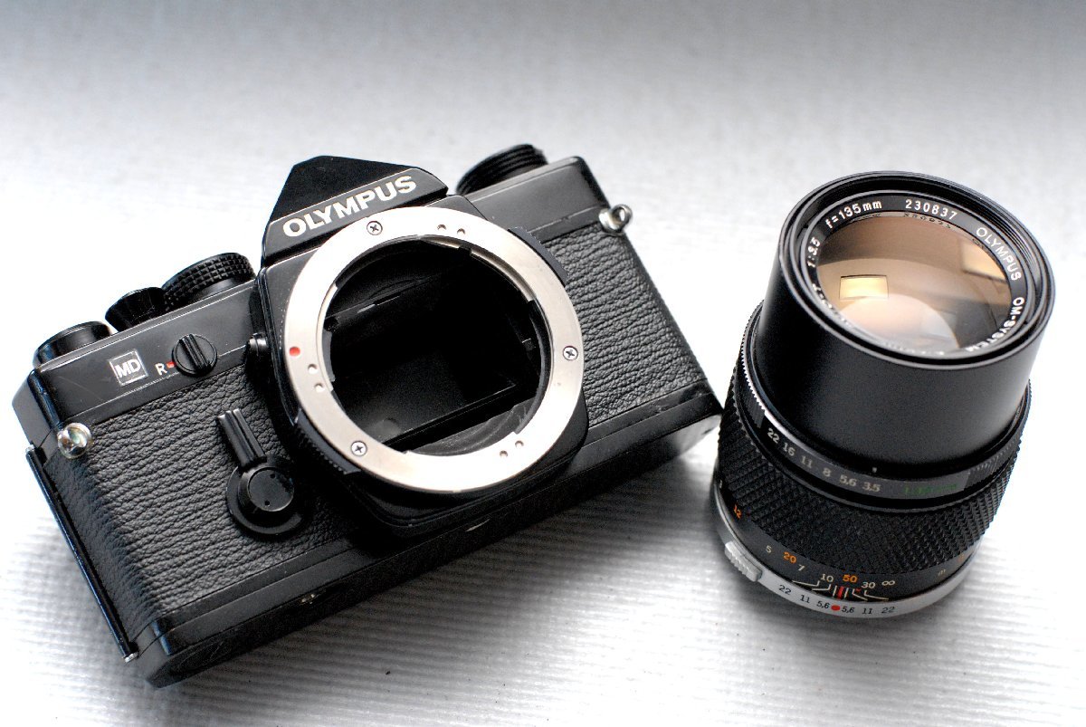 OLYMPUS オリンパス 人気の高級一眼レフカメラOM-1MD黒ボディ + 純正 
