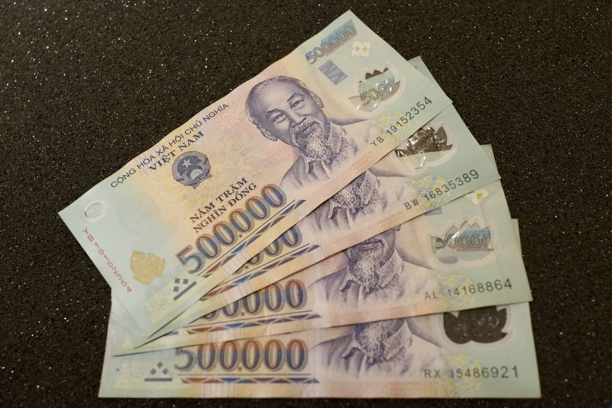 ベトナムドン 現在最高額ベトナム紙幣500000ドン 4枚 の入札履歴 