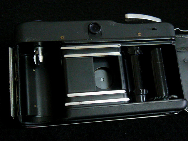 Canon Demi EE28 | 可愛くておしゃれなデミサイズカメラ？ だけど中身