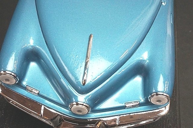 Road Legends ロードレジェンズ 1&frasl;18 Tucker タッカー 1948 ライト