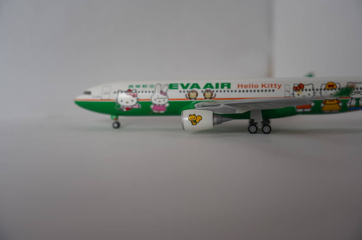 エバー航空 EVA 1⁄200 AIR エアバスA330-300 ハローキティ A330-300 1⁄