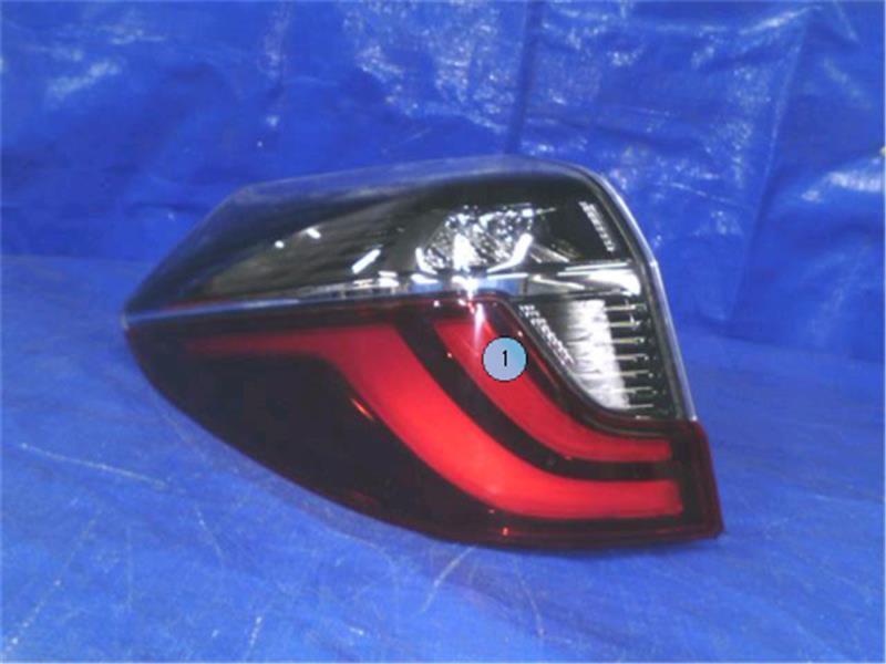 ホンダ 純正 シャトル 《 GP7 》 左テールランプ P42400-23002878