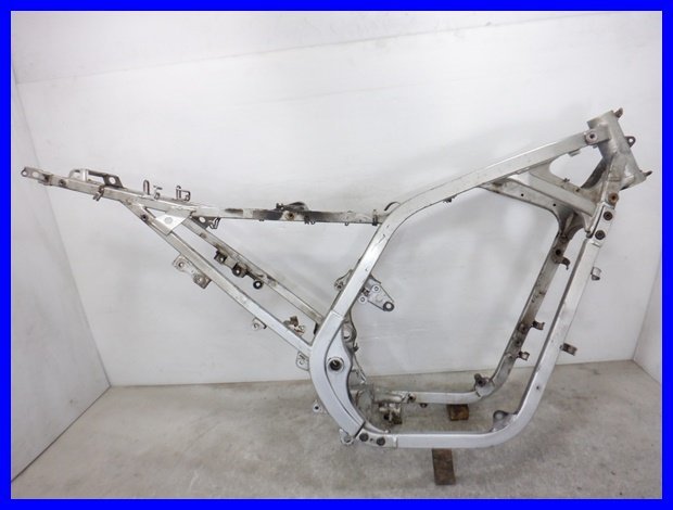 ☆9F31 CBR400F-2 NC17 フレーム 書付 引取可 260 CBR400F フレーム