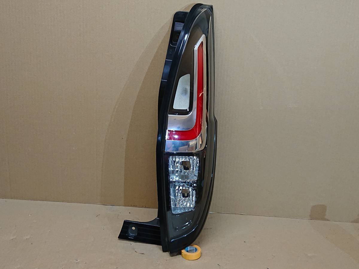 ☆3 MA27S/MA37Sソリオ純正LEDテールランプ右側ICHIKOH D260 送料込