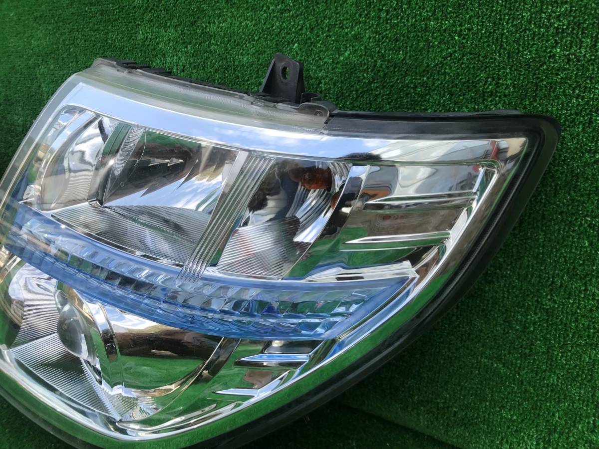 E51 エルグランド NE51 AFS付 0 100-24852 E51 エルグランド 後期 HID