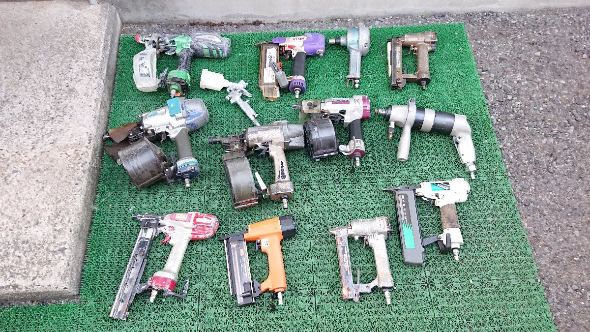 ●【お得】日立 カネマツ MAX 釘打機 ネジ打ち機 バラ打ち機 高圧 常圧 エアー工具 大量 ジャンク【10810220】