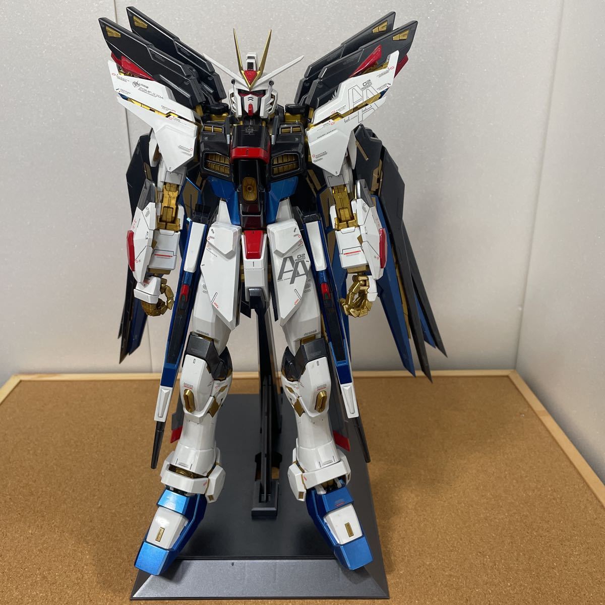 □PG 1/60 ストライクフリーダムガンダム 塗装済み完成品□(完成品