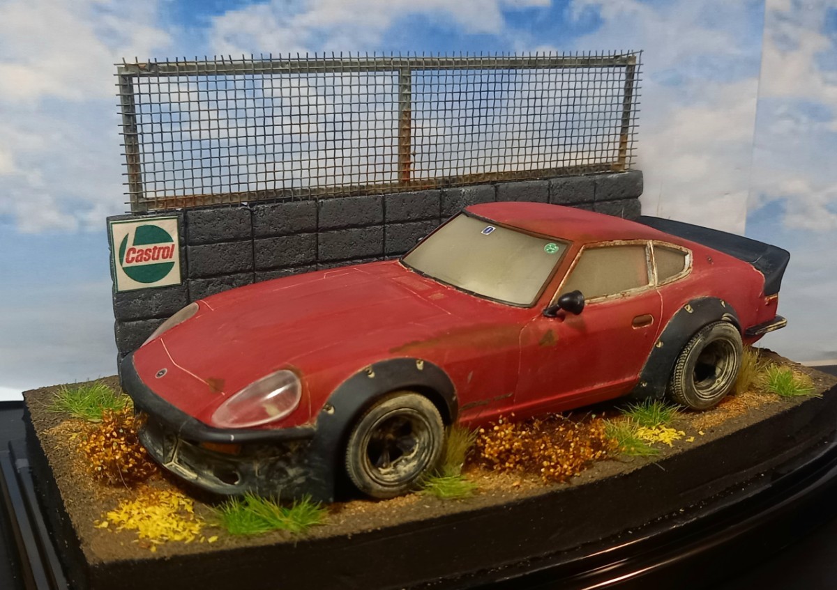 1/24 S30 フェアレディZ 草ヒロ 旧車 ジオラマ完成品ケース付き 1⁄24