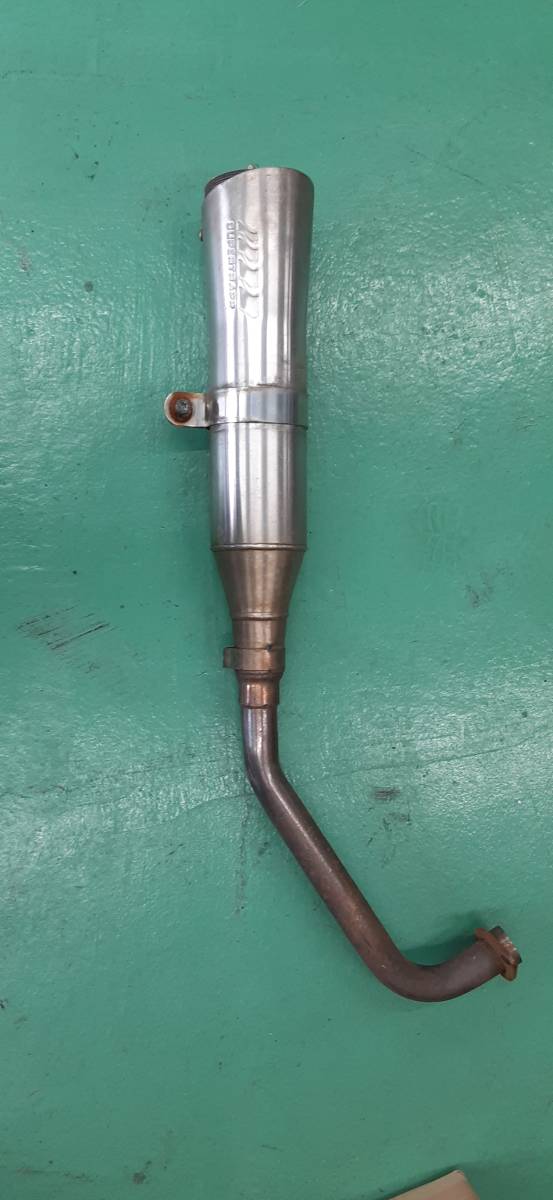 ヤマハ　マジェスティー125マフラー