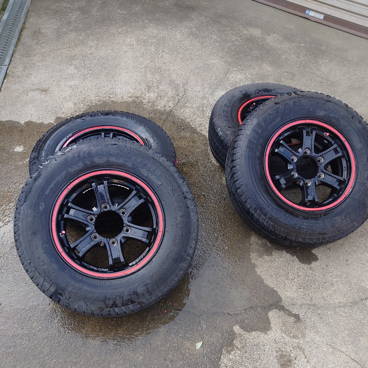 ウェッズ キーラーフォース ブラック ハイエース 15×6J+33 139.7 6H 