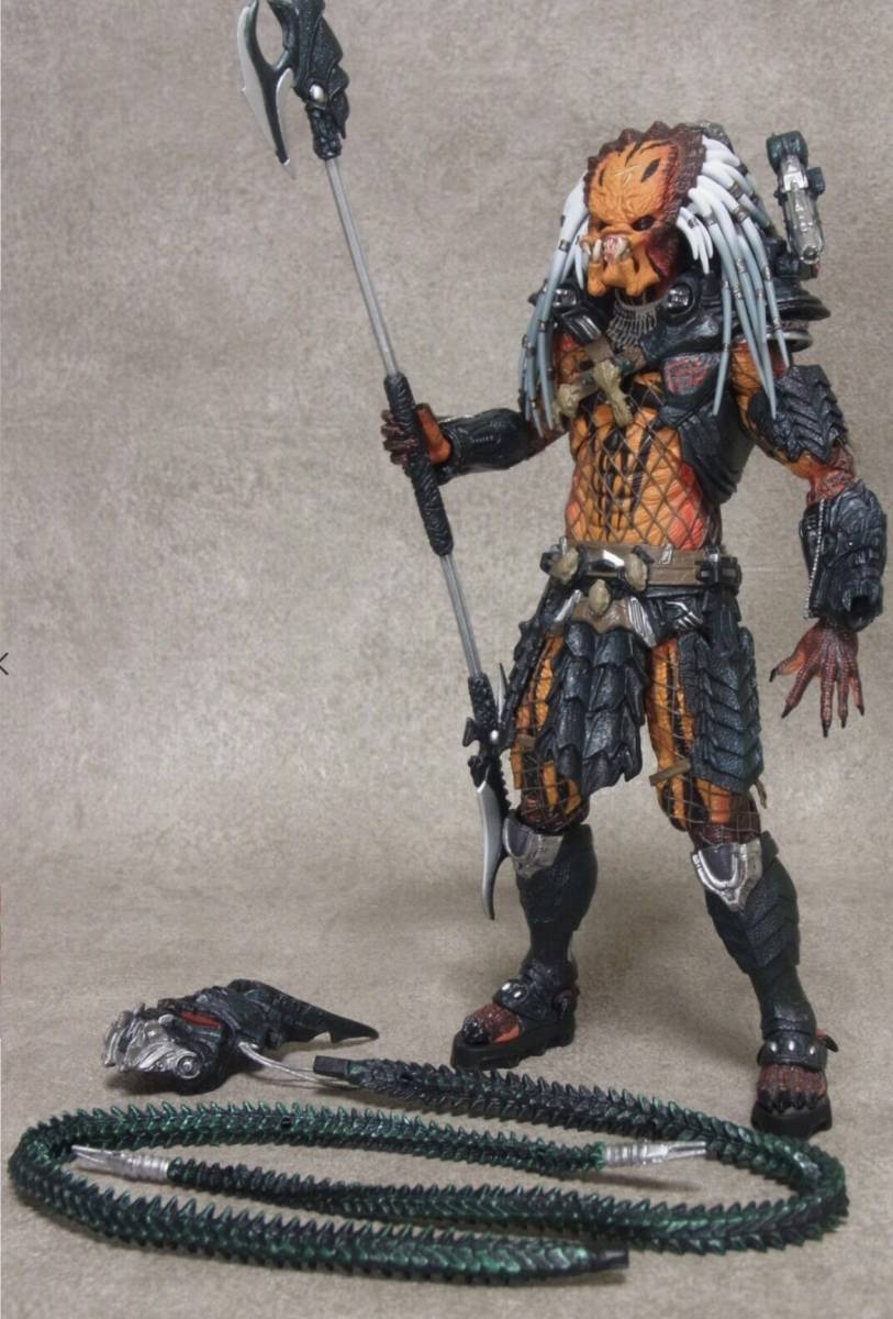 ネカ NECA ケナートリビュート クランリーダープレデター リペイント