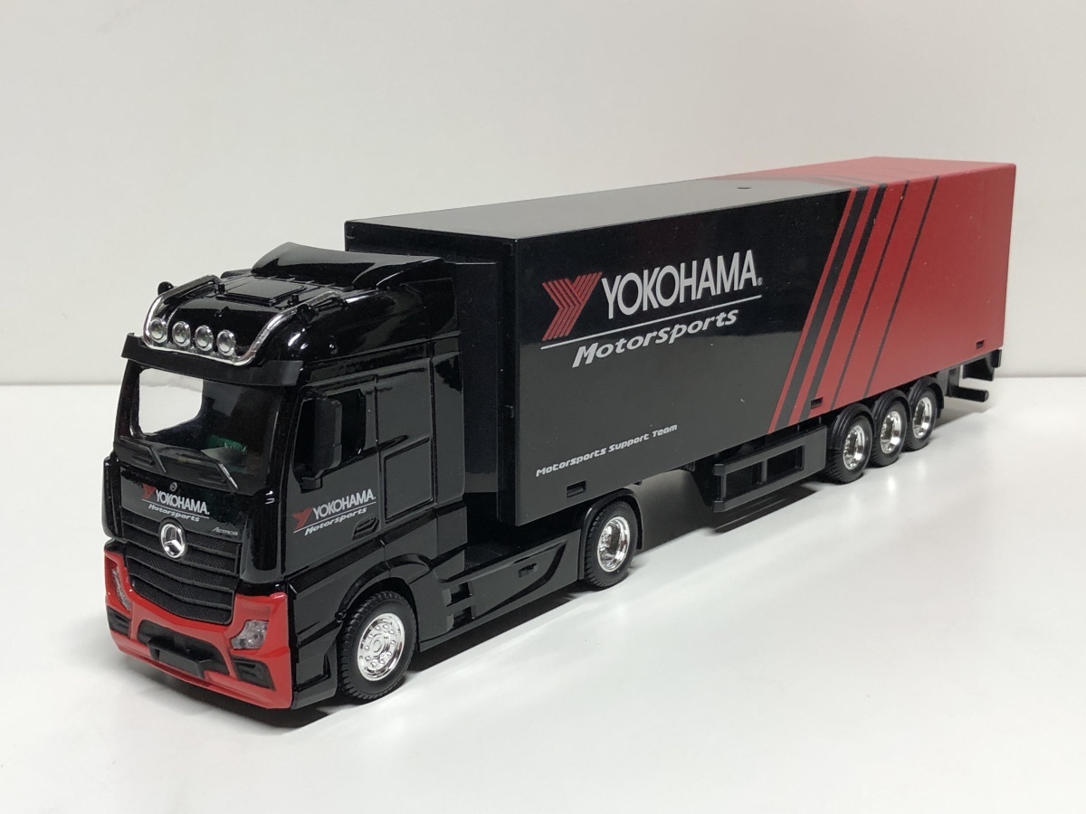 burago 1/43 Mercedes Benz Actros トレーラー YOKOHAMA ブラーゴ メルセデス ベンツ アクトロス 日本未発売