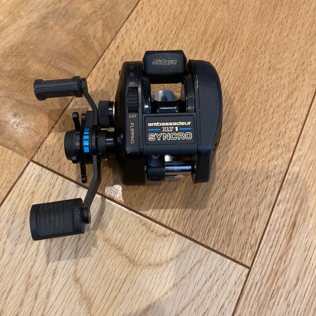 アブガルシア アンバサダー XLT SYNCRO Abu Garcia XLT PLUS AbuGarcia