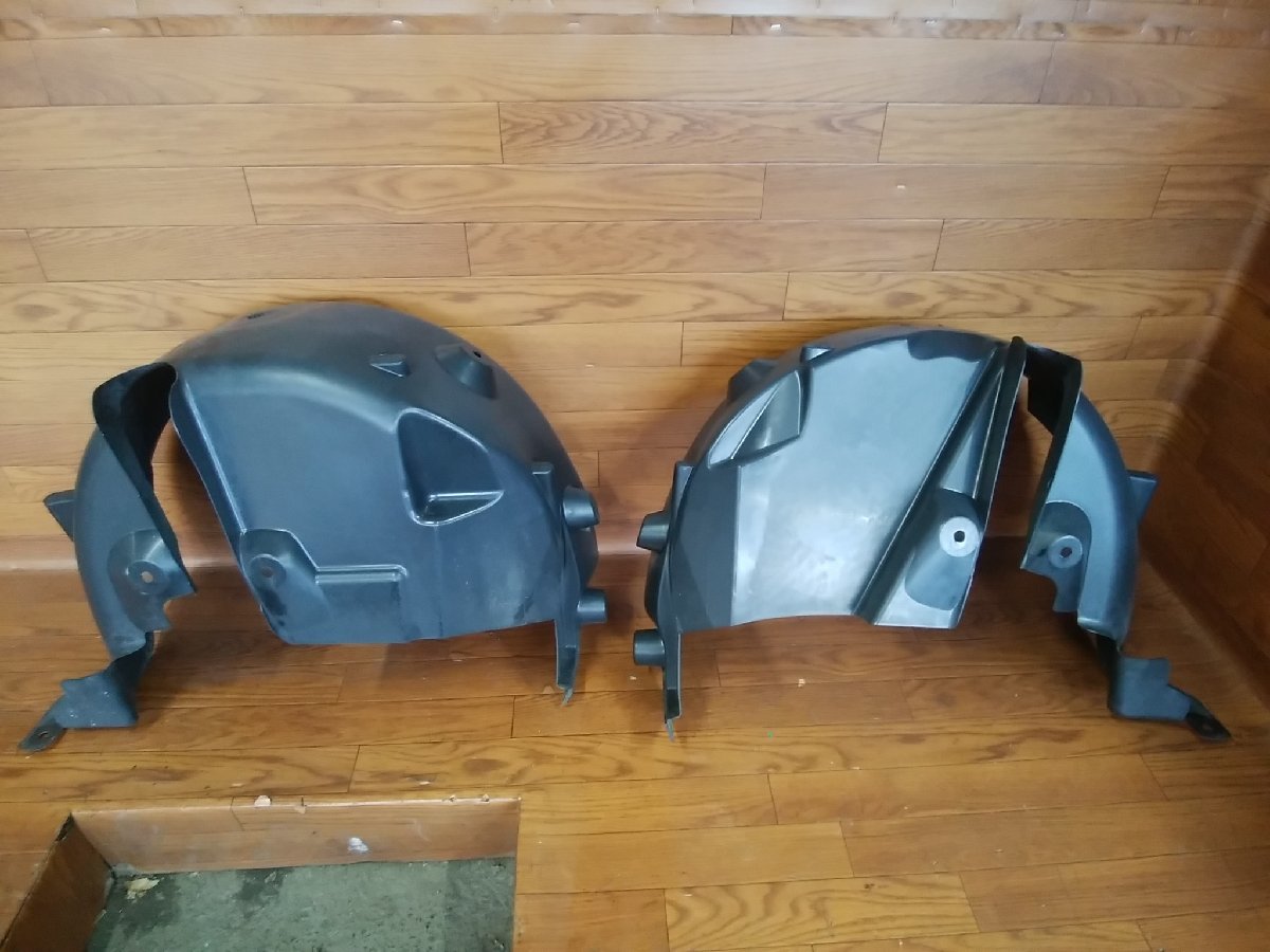 O#339 ルーテシア4(クリオ) ABA-RH5F1 平成28年9月登録　純正リアフェンダーライナー左右セット インナー リヤ ★個人宅配達不可★