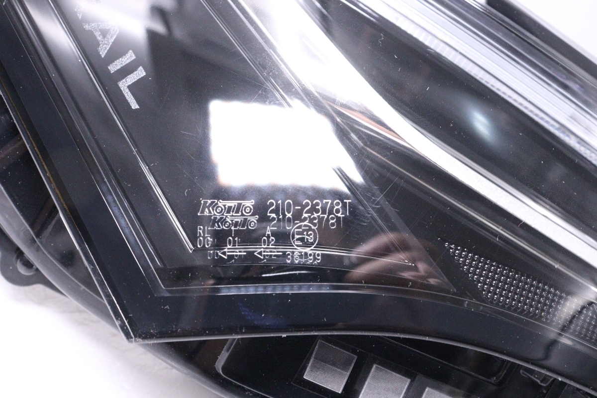 Ｔ３３エクストレイル　右ヘッドライト 33-701☆現行 極上品☆LED T33 エクストレイル☆ポジション 右ヘッド