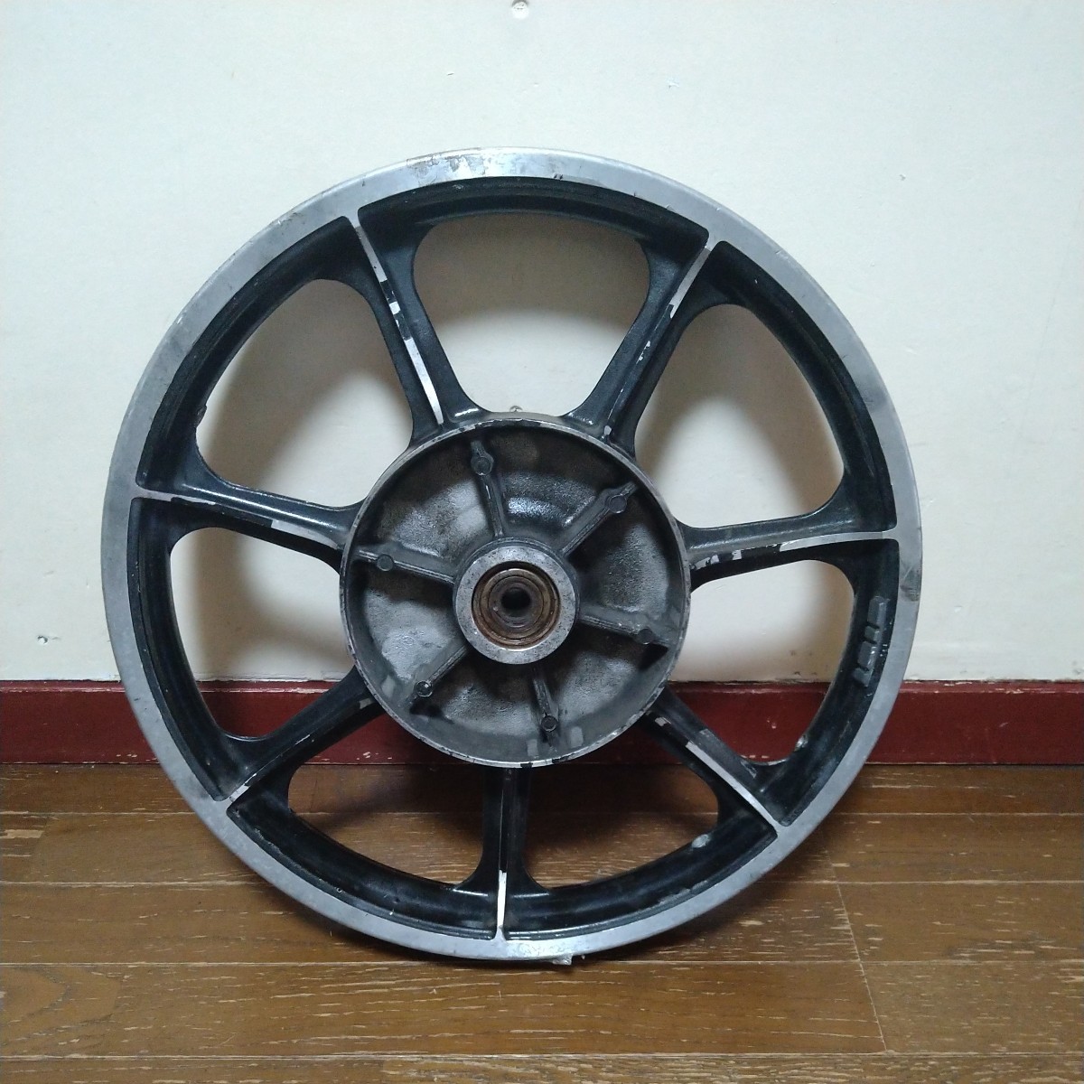 z系 純正 リアホイール 2.15 18インチ z1r kz1000mk2 z750fx z650