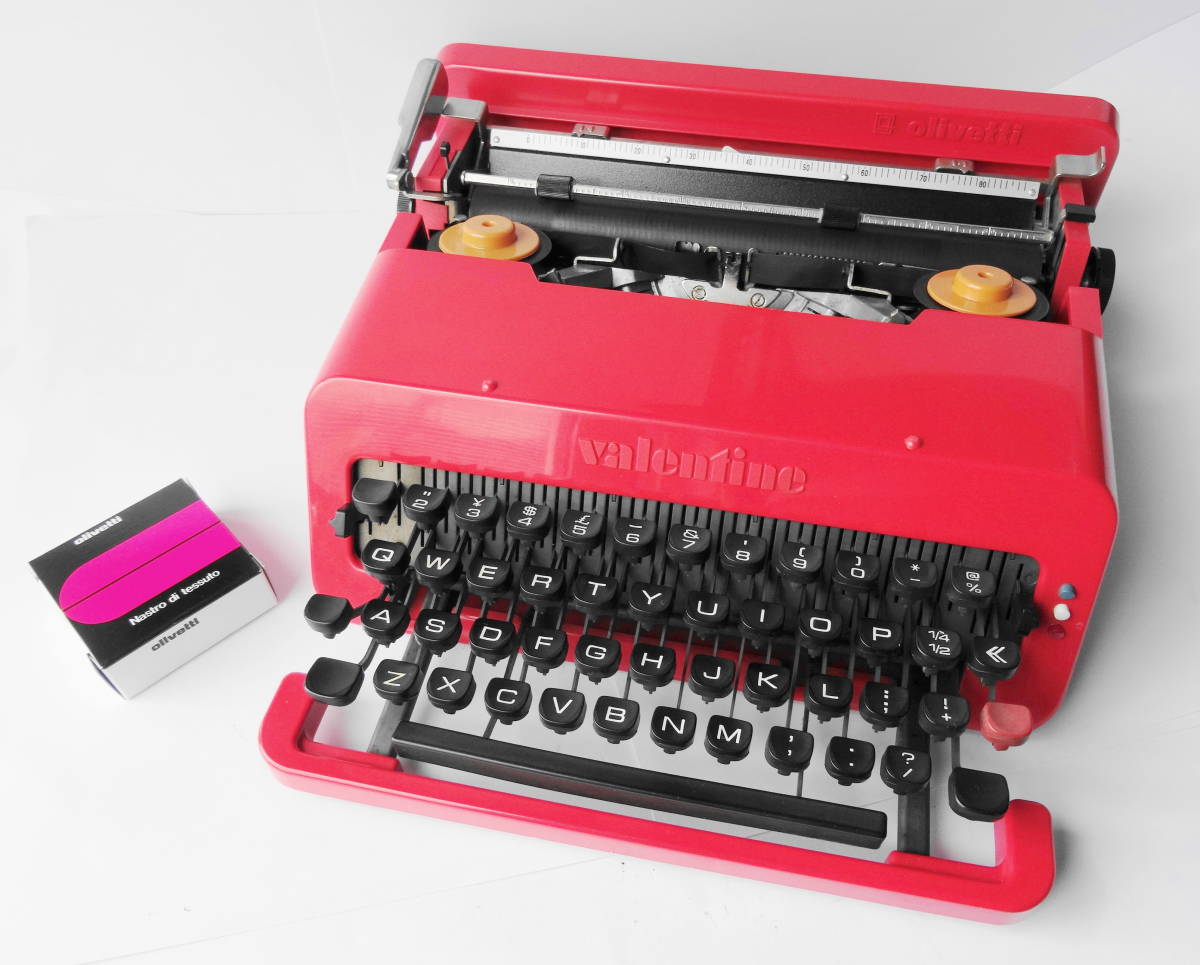 ☆ オリベッティ Olivetti Valentine タイプライター （ 赤バケツ）