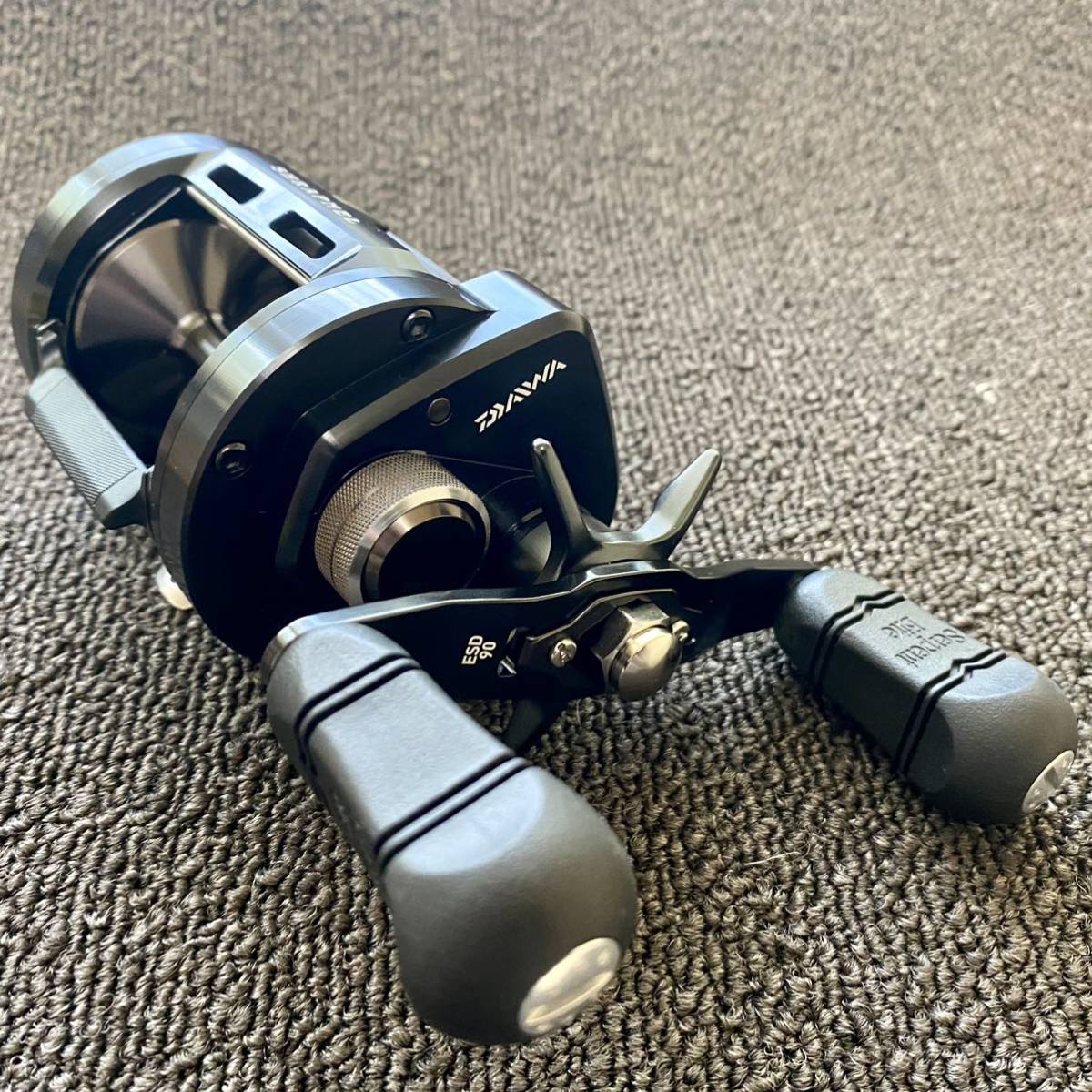 新品】 ダイワ リョウガ シュラプネル C3000H 右巻き DAIWA RYOGA