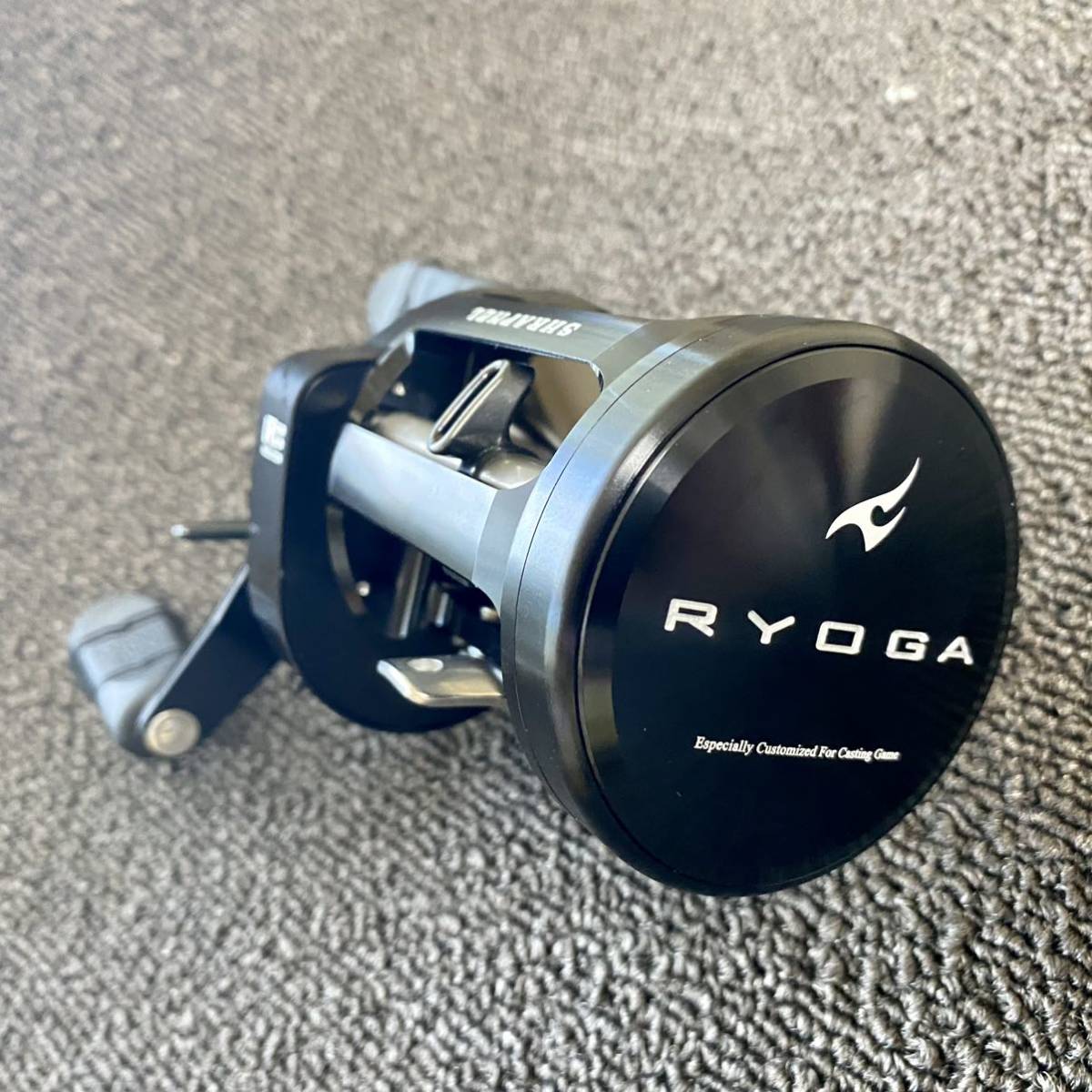 新品】 ダイワ リョウガ シュラプネル C3000H 右巻き DAIWA RYOGA