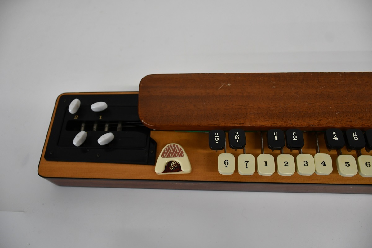 DY4-9【現状品】大正琴 LYRISSH ライリッシュハープ LPS50（LPS-50